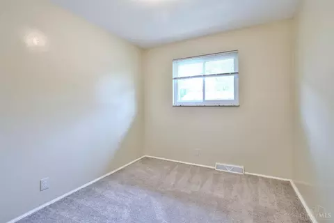 4325 Skylark Dr, Cincinnati, OH 45238 photo 16