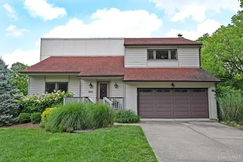 2834 Deerhaven Dr, Cincinnati, OH 45244