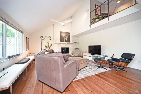 Living - 2834 Deerhaven Dr, Cincinnati, OH 45244 photo 6 of 10