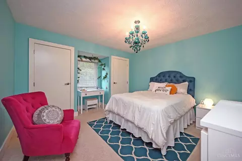 Bedroom - 2834 Deerhaven Dr, Cincinnati, OH 45244 photo 5 of 8