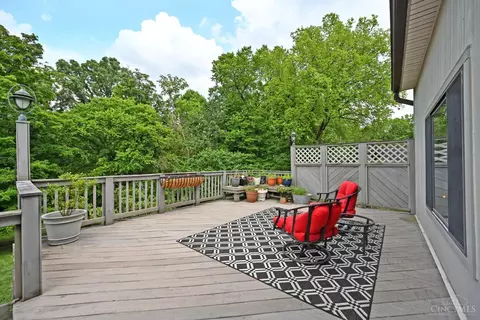 Exterior - 2834 Deerhaven Dr, Cincinnati, OH 45244 photo 7 of 19
