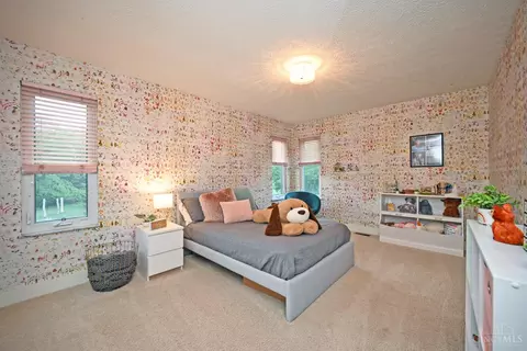 Bedroom - 2834 Deerhaven Dr, Cincinnati, OH 45244 photo 3 of 8