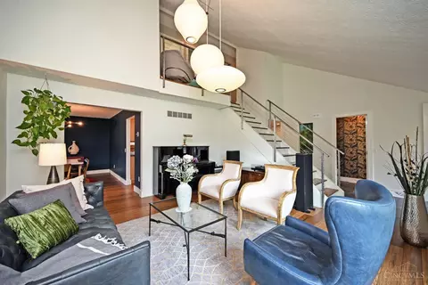 Living - 2834 Deerhaven Dr, Cincinnati, OH 45244 photo 2 of 10