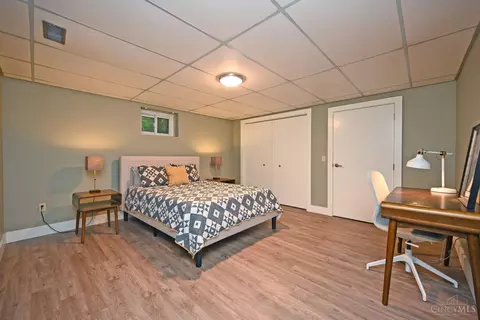 Bedroom - 2834 Deerhaven Dr, Cincinnati, OH 45244 photo 7 of 8