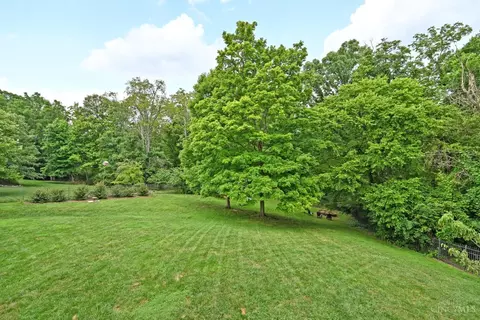 Exterior - 2834 Deerhaven Dr, Cincinnati, OH 45244 photo 10 of 19
