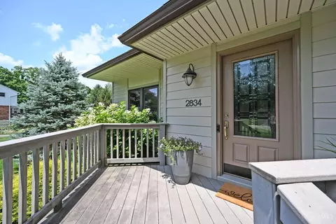 Exterior - 2834 Deerhaven Dr, Cincinnati, OH 45244 photo 4 of 19