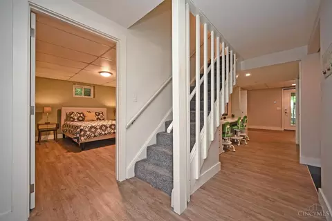 Entry Way - 2834 Deerhaven Dr, Cincinnati, OH 45244 photo 5 of 6