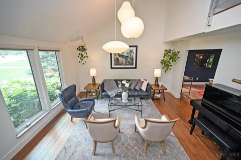 Living - 2834 Deerhaven Dr, Cincinnati, OH 45244 photo 4 of 10