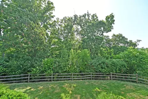 Exterior - 5518 Mapleridge Dr, Cincinnati, OH 45227 photo 25 of 32