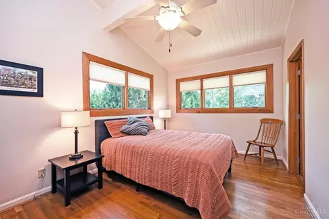 Bedroom - 5518 Mapleridge Dr, Cincinnati, OH 45227 photo 6 of 7