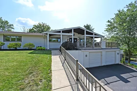 5518 Mapleridge Dr, Cincinnati, OH 45227
