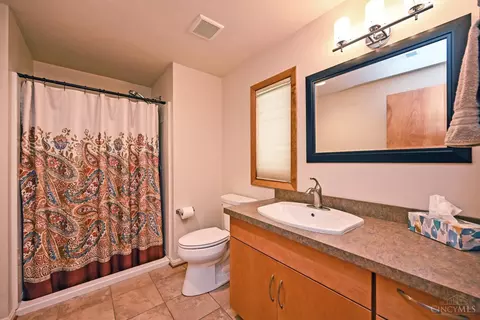 Bath - 5518 Mapleridge Dr, Cincinnati, OH 45227 photo 6 of 6
