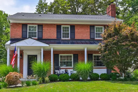 1127 Beverly Hill Dr, Cincinnati, OH 45208