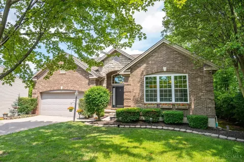 405 Bridle Creek Dr, Monroe, OH 45050
