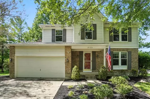 8123 Clearmeadow Dr, West Chester, OH 45069