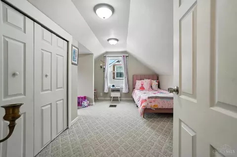 Bedroom - 1707 Krylon Dr, Reading, OH 45215 photo 4 of 7