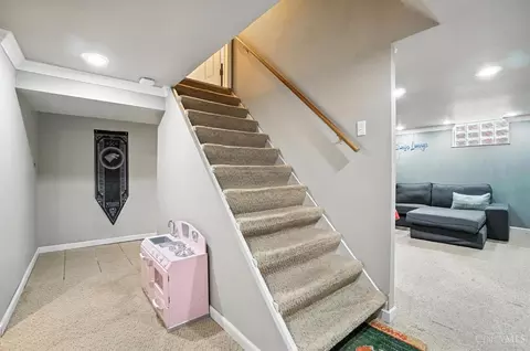 Entry Way - 1707 Krylon Dr, Reading, OH 45215 photo 5 of 6