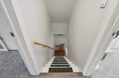 Entry Way - 1707 Krylon Dr, Reading, OH 45215 photo 4 of 6