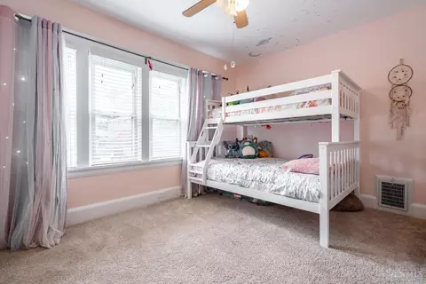 Bedroom - 3655 Stettinius Ave, Cincinnati, OH 45208 photo 6 of 6