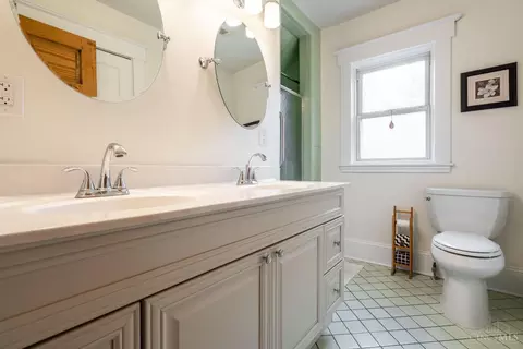 Bath - 3655 Stettinius Ave, Cincinnati, OH 45208 photo 2 of 2
