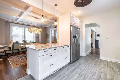 Kitchen - 3655 Stettinius Ave, Cincinnati, OH 45208 photo 3 of 6