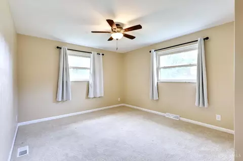 906 Shayler Rd, Cincinnati, OH 45245 photo 7