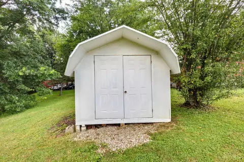 906 Shayler Rd, Cincinnati, OH 45245 photo 23