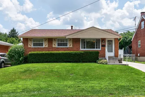 2573 Adams Rd, Cincinnati, OH 45231