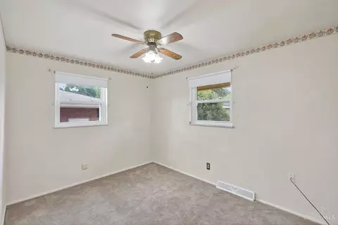 Bedroom - 2573 Adams Rd, Cincinnati, OH 45231 photo 1 of 8