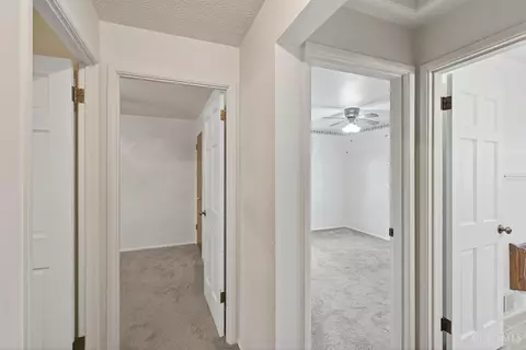 Entry Way - 2573 Adams Rd, Cincinnati, OH 45231 photo 2 of 3