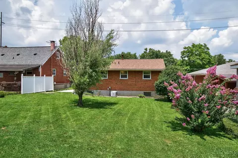 Exterior - 2573 Adams Rd, Cincinnati, OH 45231 photo 9 of 10
