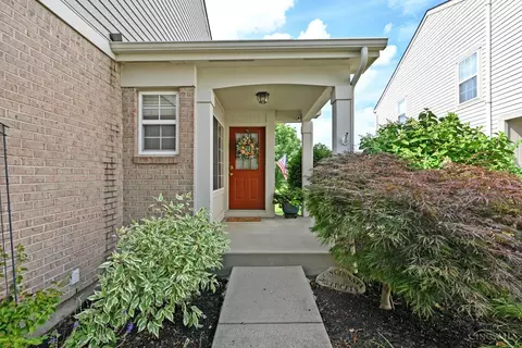 Exterior - 4154 Fieldsedge Dr, Mason, OH 45040 photo 2 of 19