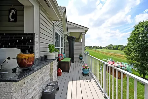 Exterior - 4154 Fieldsedge Dr, Mason, OH 45040 photo 7 of 19