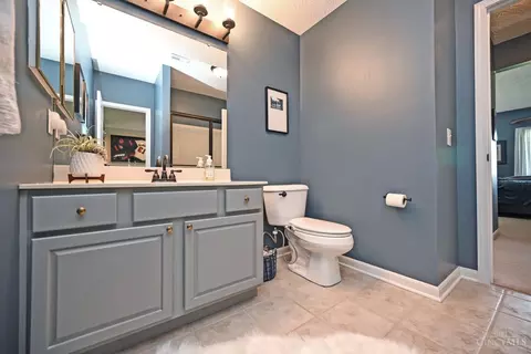 Bath - 4154 Fieldsedge Dr, Mason, OH 45040 photo 6 of 7