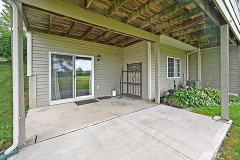 Exterior - 4154 Fieldsedge Dr, Mason, OH 45040 photo 14 of 19
