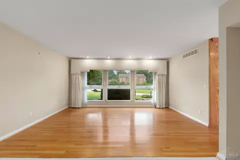 7124 Willowood Dr, West Chester, OH 45241 photo 6