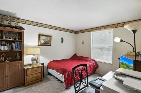 Bedroom - 9114 Fields Dr, Mason, OH 45040 photo 1 of 3