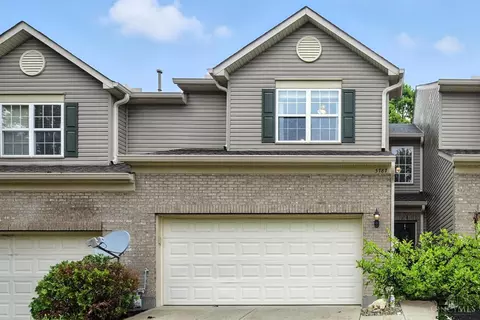 3787 Thorngate Dr, Mason, OH 45040