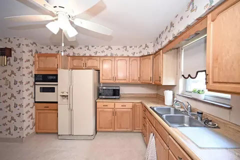 119 Eggerding Dr, Lockland, OH 45215 photo 8