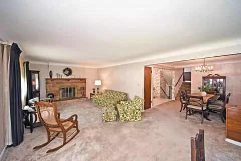 119 Eggerding Dr, Lockland, OH 45215 photo 4