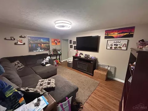 Living - 1934 Windmill Way, Cincinnati, OH 45240 photo 1 of 1