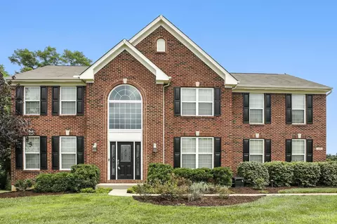 605 Coleberry Ct, Cleves, OH 45002