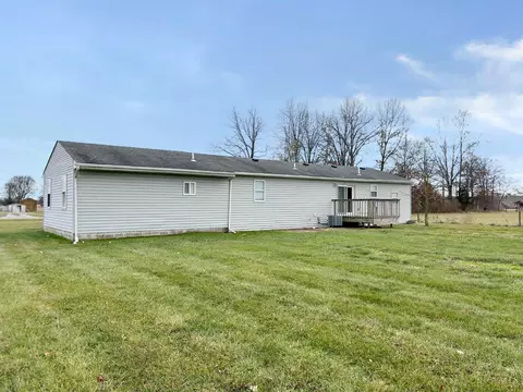 Exterior - 2247 Tucker Rd, Blanchester, OH 45107 photo 4 of 4