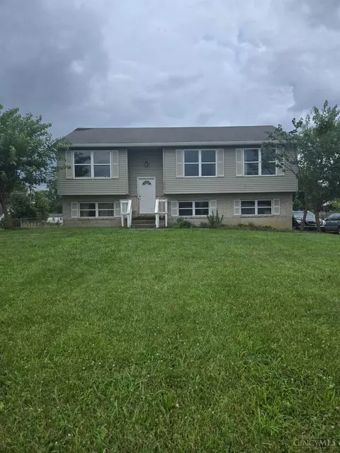 7774 School Rd, Cincinnati, OH 45249