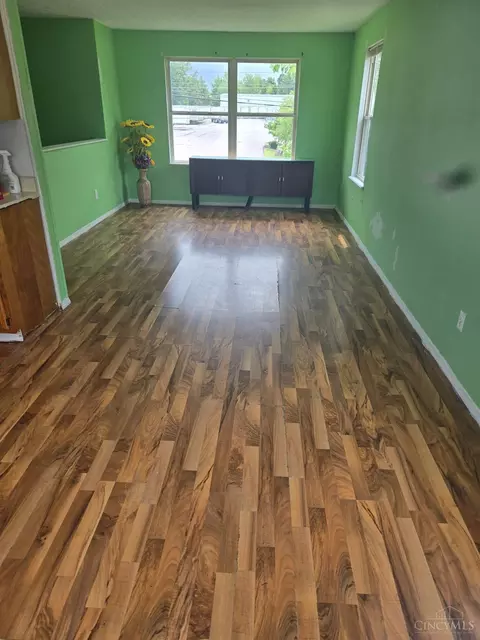 Living - 7774 School Rd, Cincinnati, OH 45249 photo 1 of 2