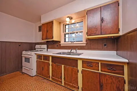 5596 Biscayne Ave, Cincinnati, OH 45248 photo 10