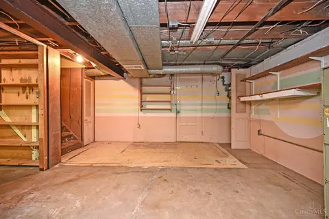 5596 Biscayne Ave, Cincinnati, OH 45248 photo 30