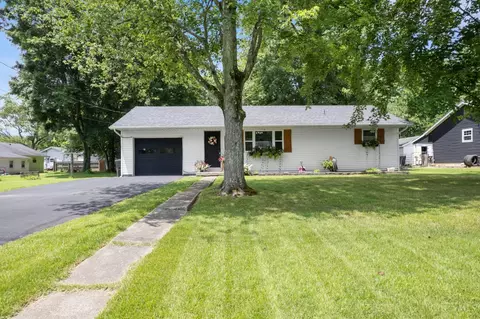 5324 Clearview Ave, Blanchester, OH 45107 photo 2