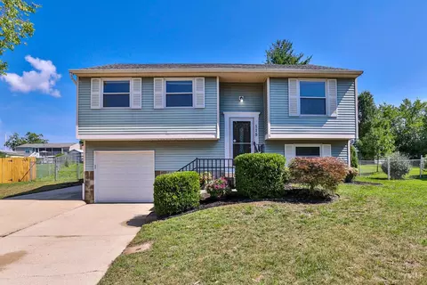 115 Treeline Ct, Harrison, OH 45030