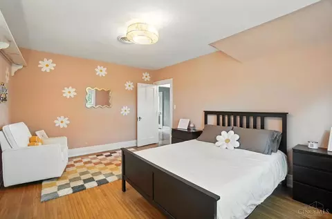 Bedroom - 6468 Ridge Rd, Cincinnati, OH 45213 photo 6 of 9